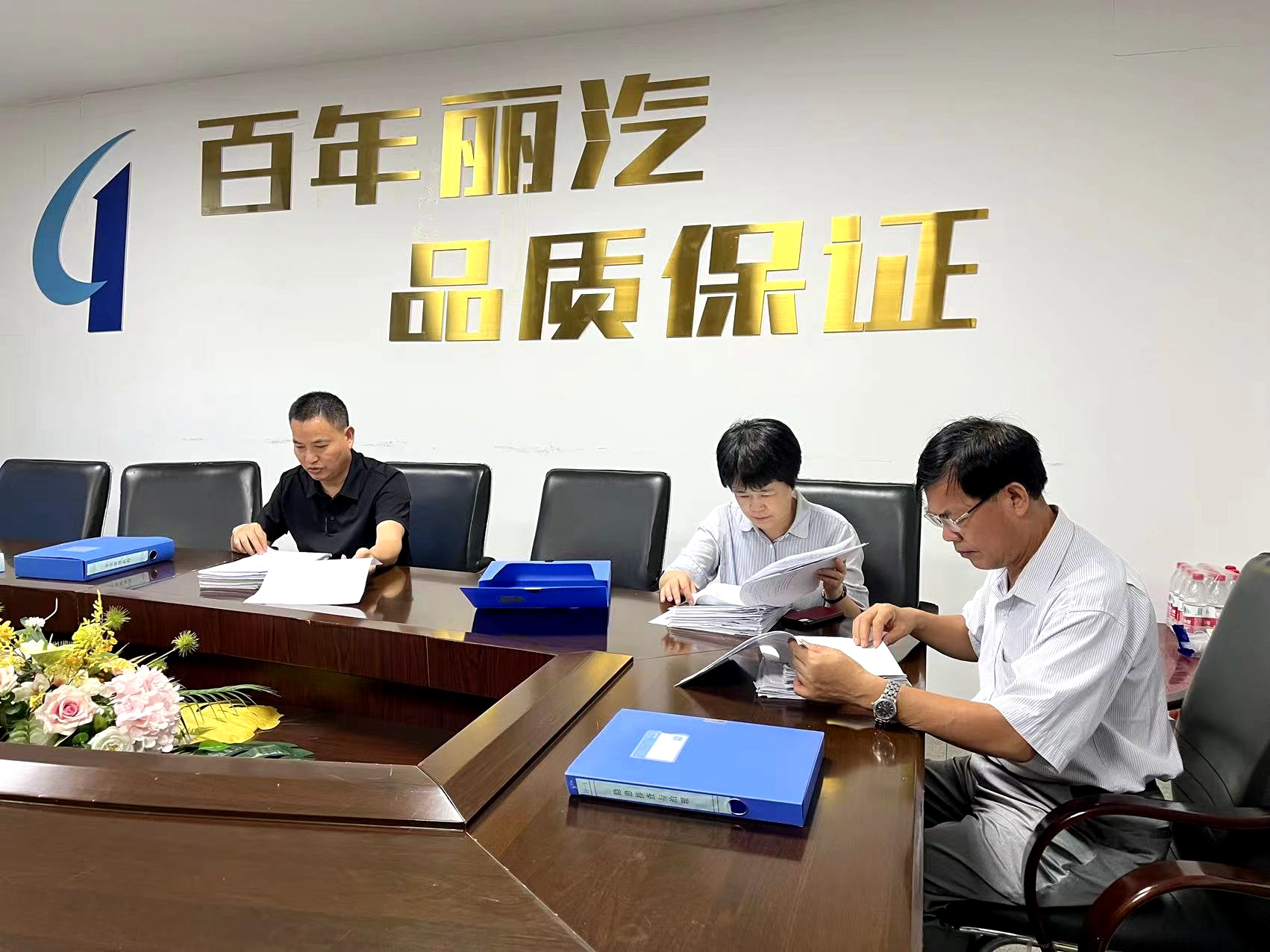 ebef73ada7eaa427591a1347bb10ffa.jpg ebef73ada7eaa427591a1347bb10ffa.jpg